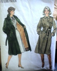 8121 VOGUE 70S 2 BREASTED A-COAT, BELT, DETACH LINING PATTERN 8 